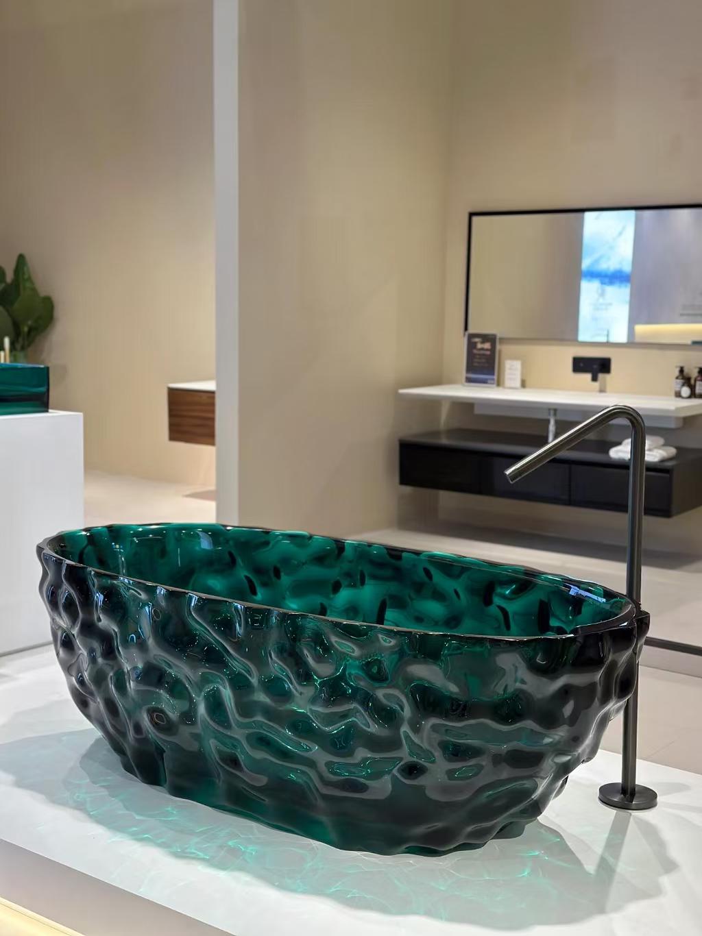 Luxury Transparent Resin Freestanding Bathtub