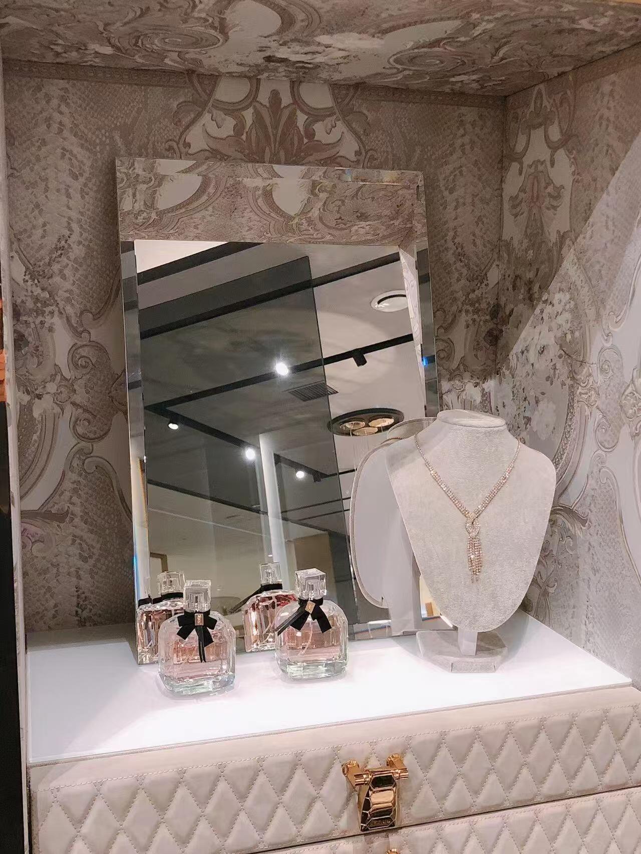 Luxury Italian Jewelry Cabinet Design