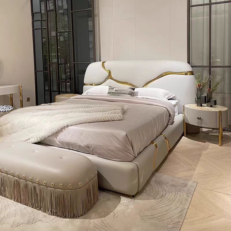 Luxury Italian Leather Mountain Bed
