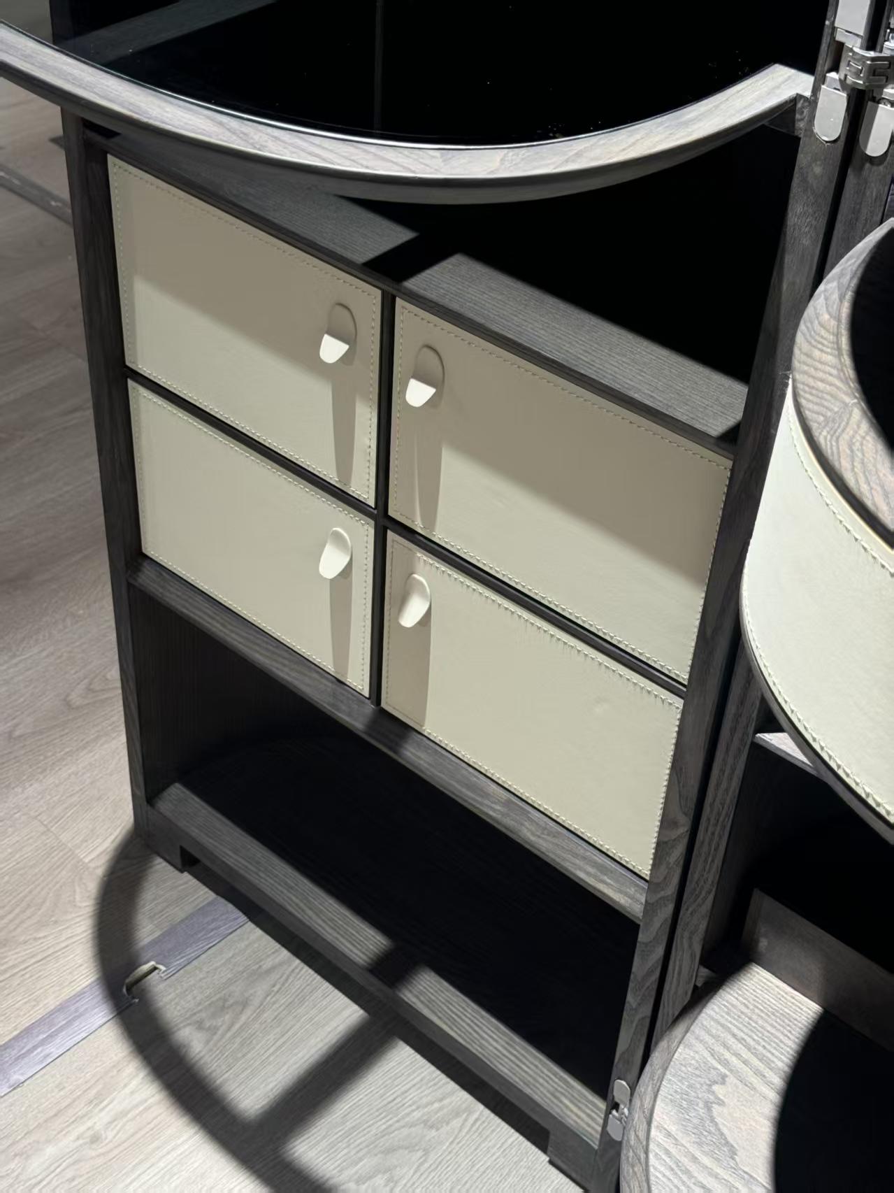 Luxury Italian Extendable Sideboard Cabinet with Leather & Wood Design