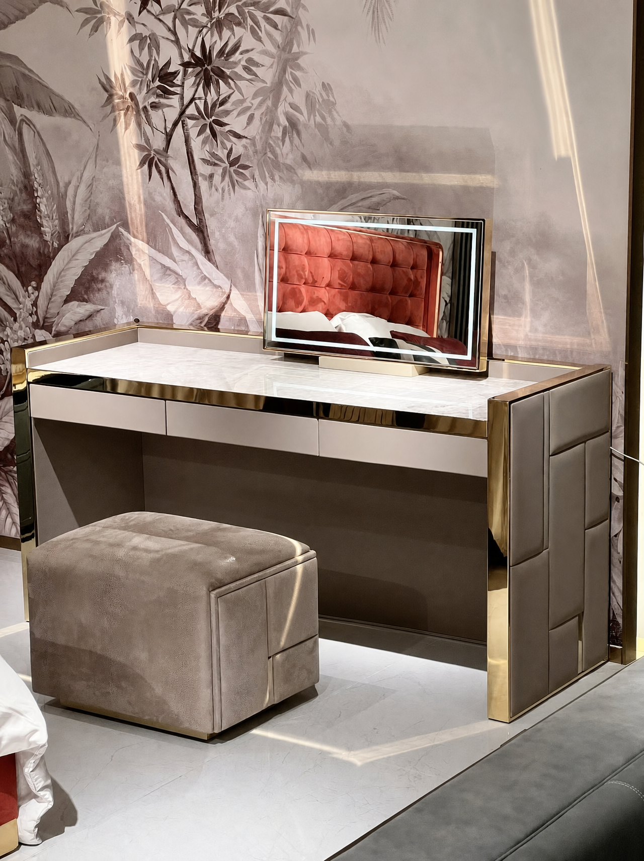 Luxury Modern Dressing Table with Leather & Stainless Steel Design