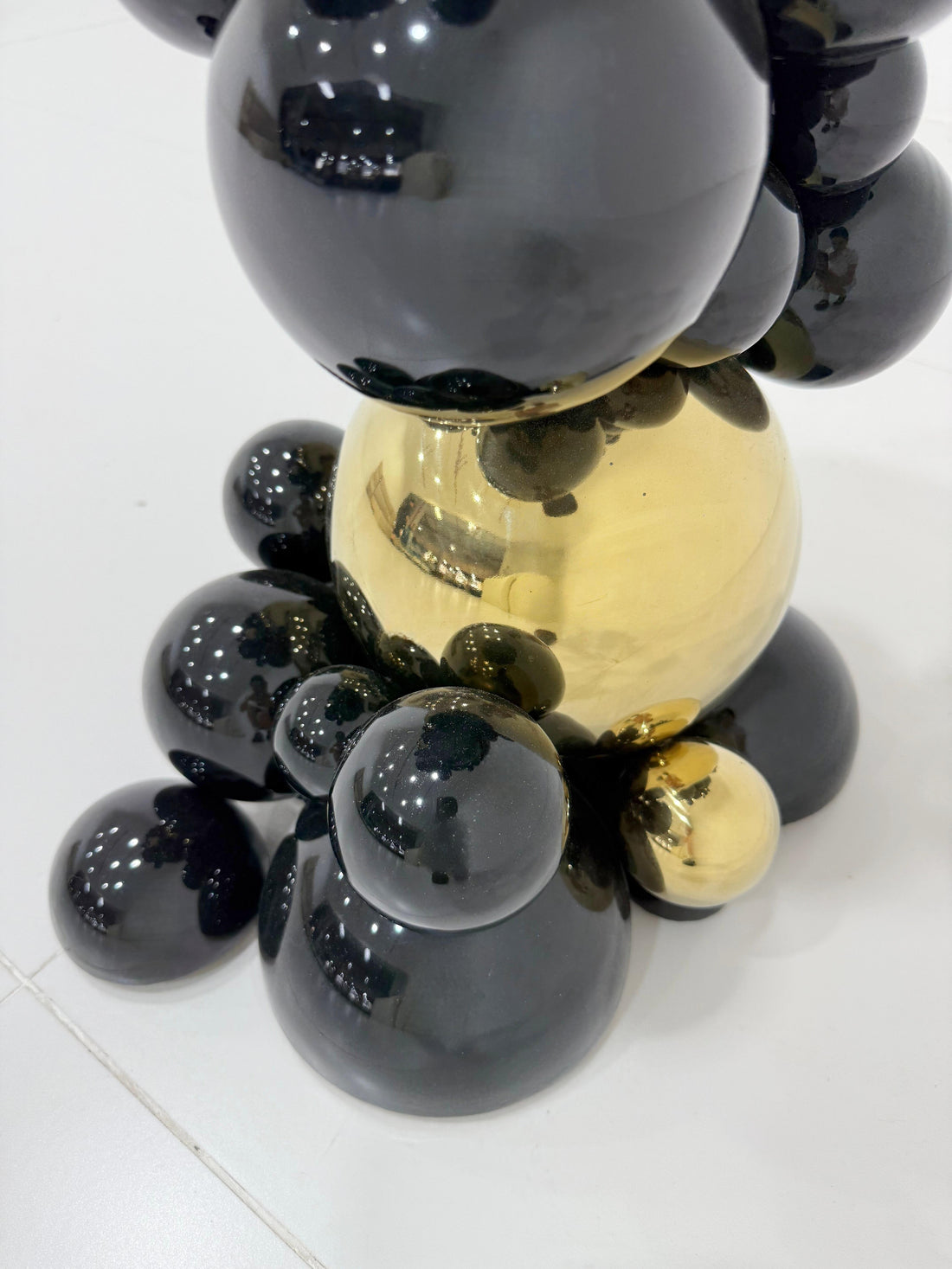 Luxury Italian Artistic Bubble Side Table