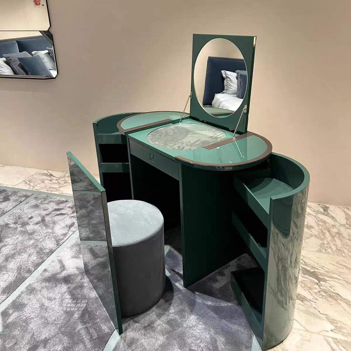 Luxury Italian Vanity Table with Mirror & Leather Design