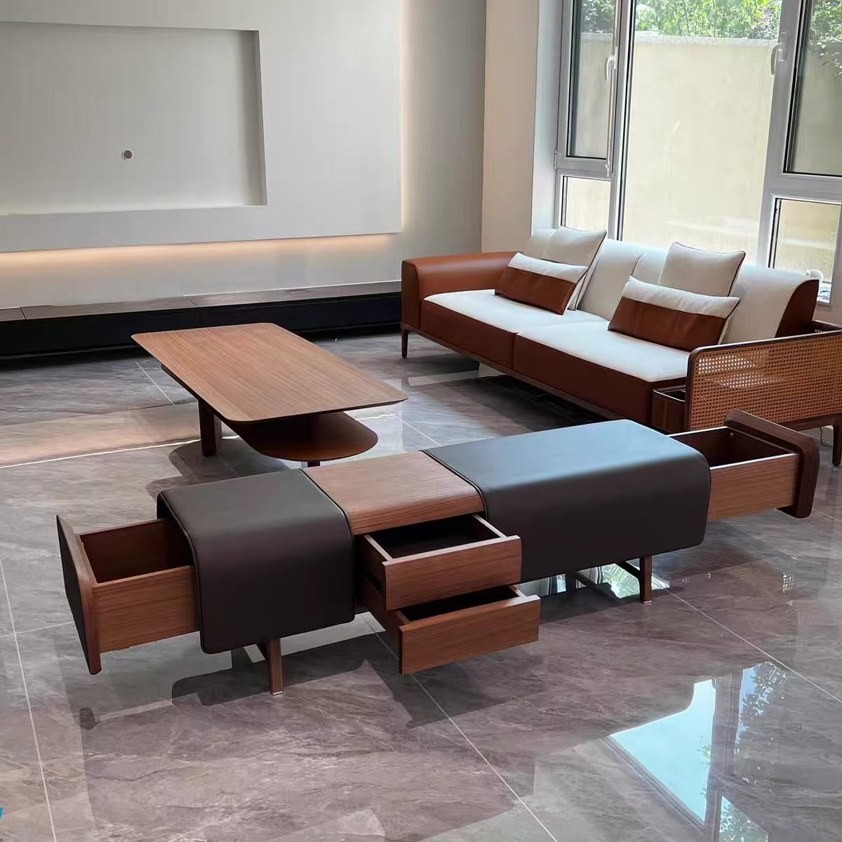 Luxury Italian Solid Wood Bench with Leather Upholstery Design