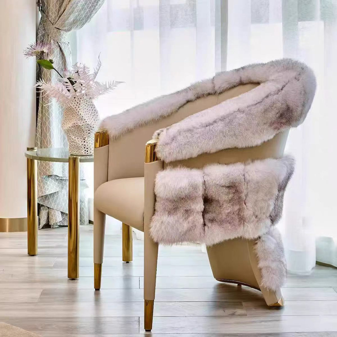 Luxury Solid Wood Leather Wool Lounge Chair