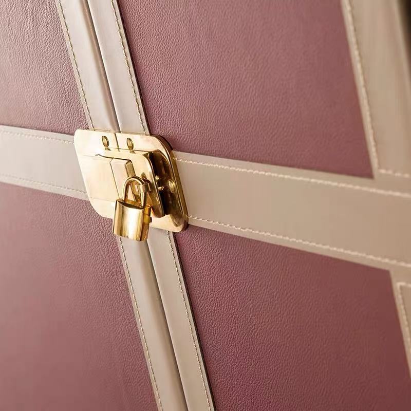 Luxury Leather Movable Wine Cabinet Design