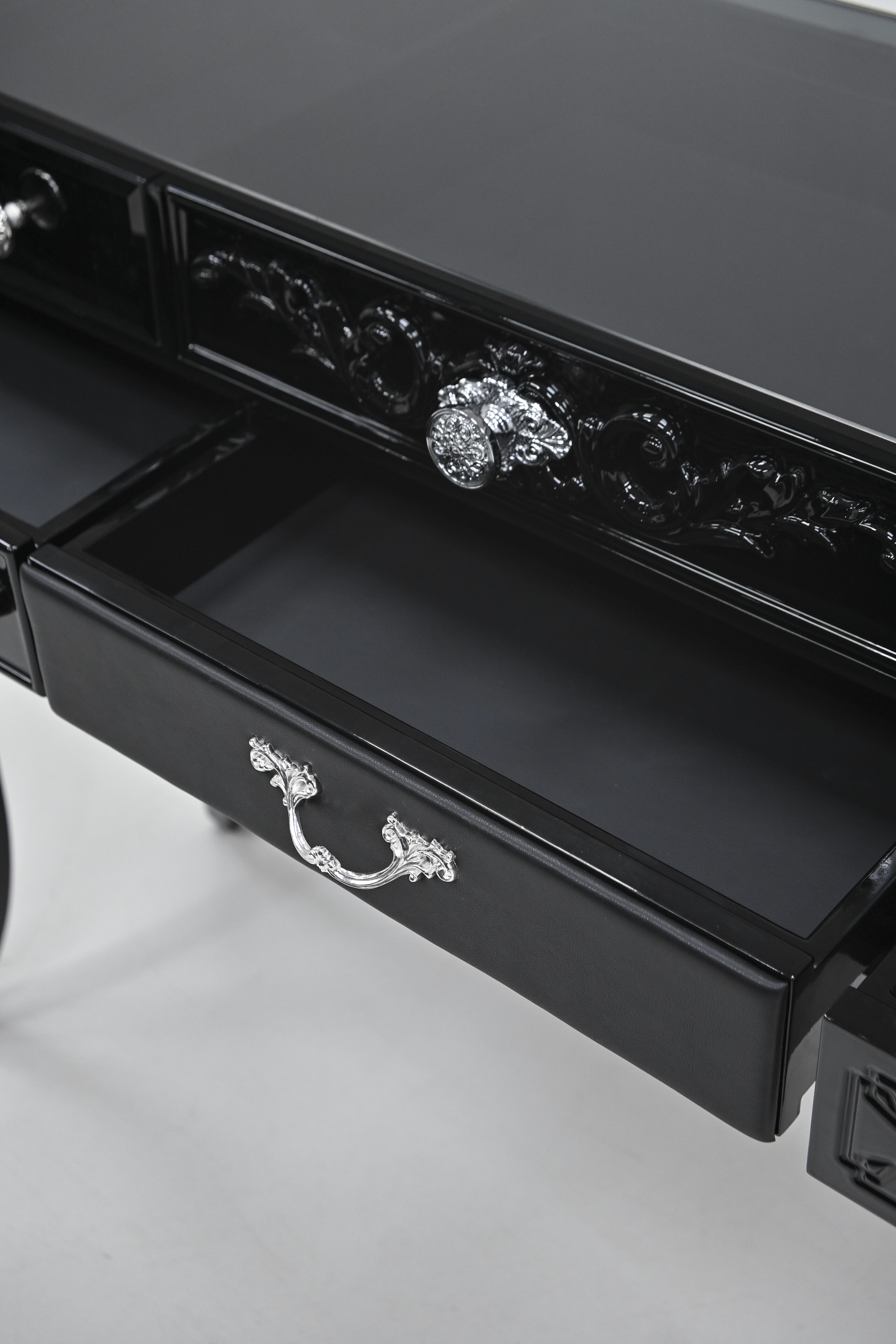 Luxury Italian Boca Entryway Console Cabinet with Stainless Steel Handles