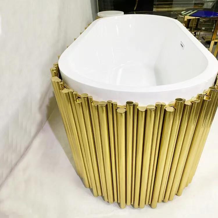 Luxury Italian Gold Vertical Stripe Stainless Steel Freestanding Bathtub with Ceramic Interior